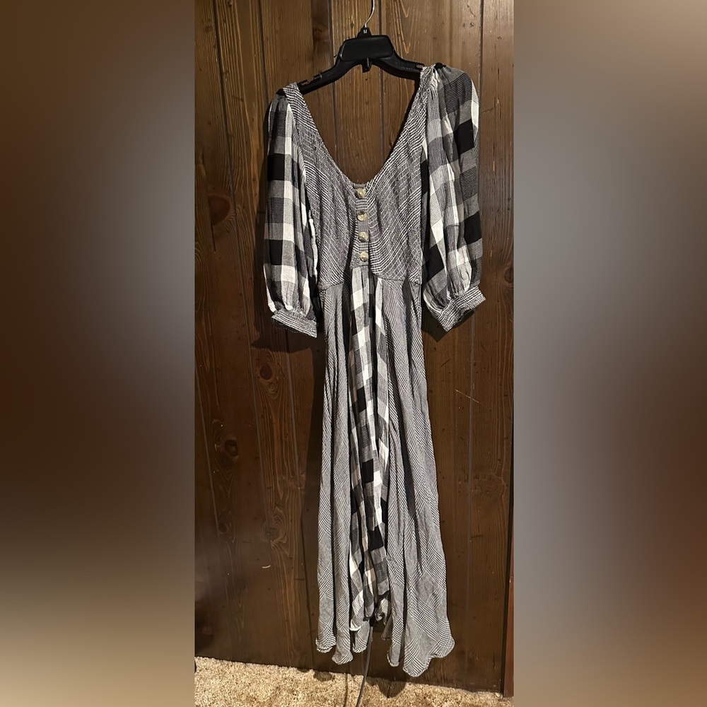 Free People | Old Friends midi dress | size medium